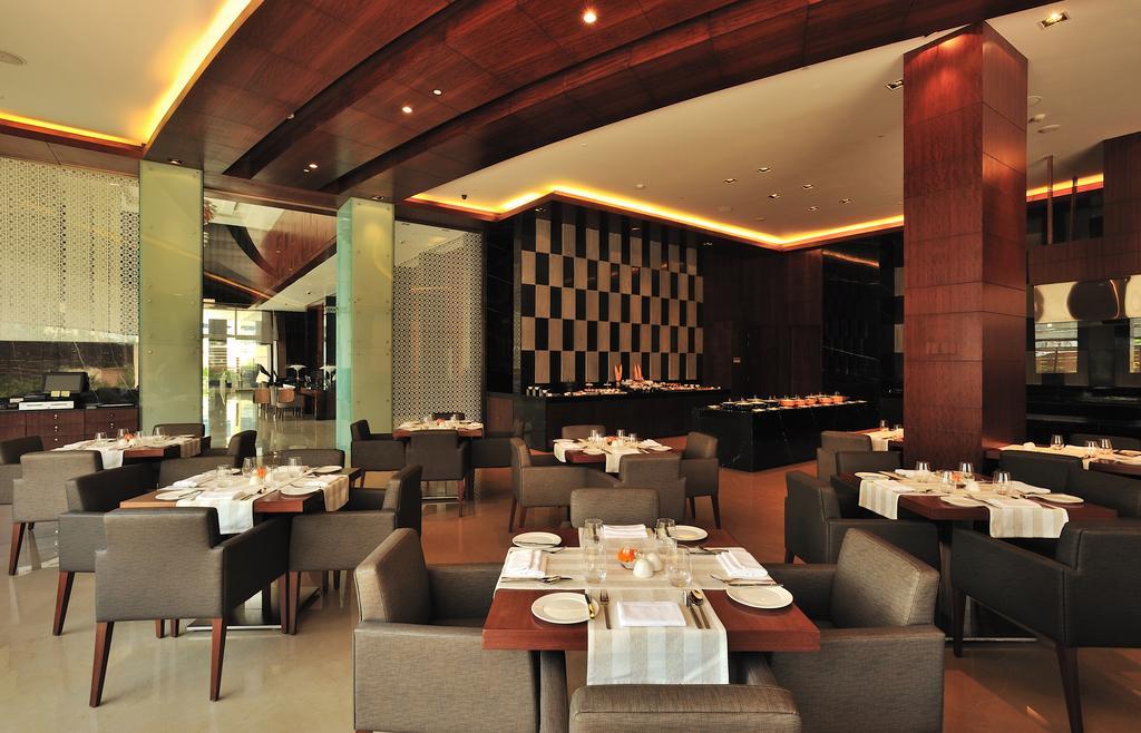 The Anya Hotel-Golf Course Road Gurgaon Dış mekan fotoğraf