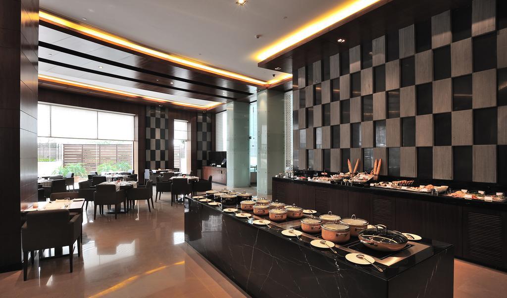 The Anya Hotel-Golf Course Road Gurgaon Dış mekan fotoğraf