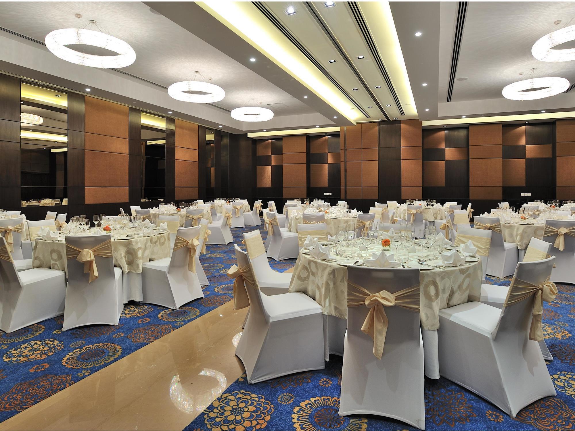 The Anya Hotel-Golf Course Road Gurgaon Dış mekan fotoğraf