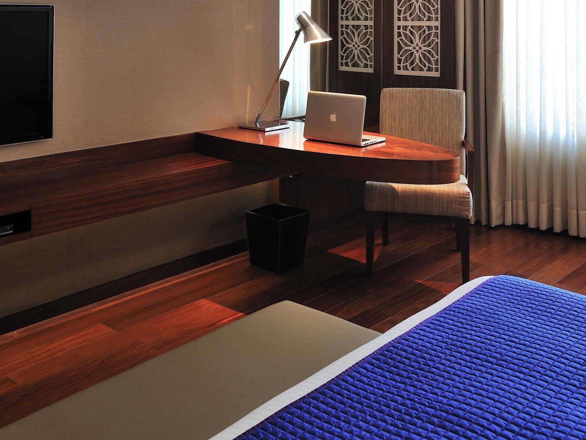 The Anya Hotel-Golf Course Road Gurgaon Dış mekan fotoğraf