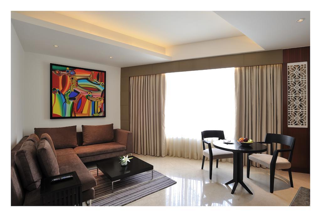 The Anya Hotel-Golf Course Road Gurgaon Dış mekan fotoğraf